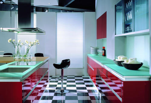 Кухня «Здесь»